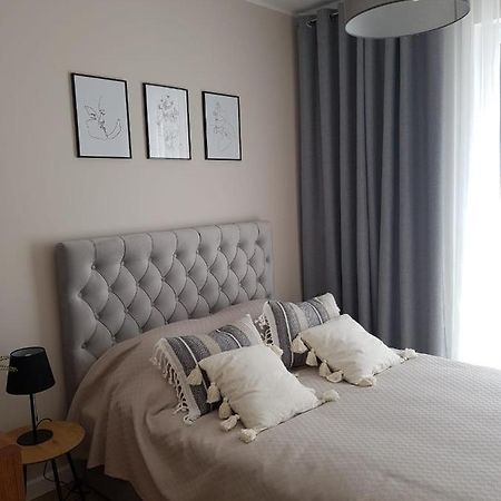 Apartament Old Town Wes Quality Suite Poznań Esterno foto