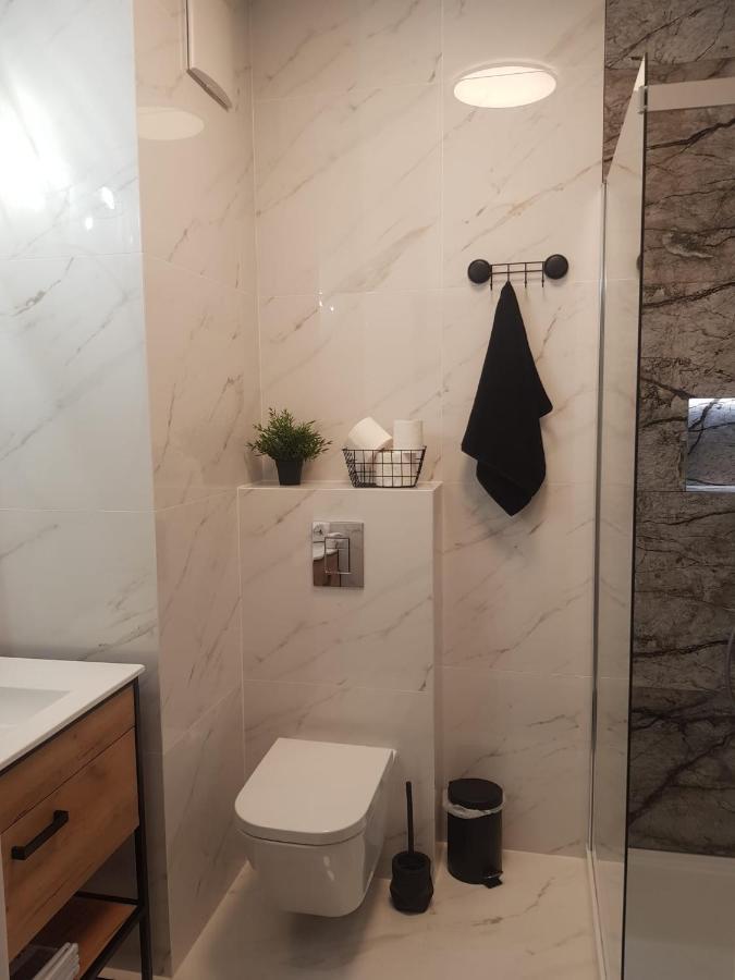Apartament Old Town Wes Quality Suite Poznań Esterno foto
